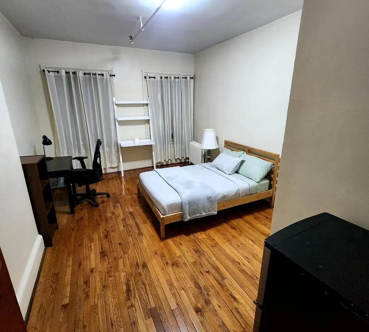 New York City Guest House 2